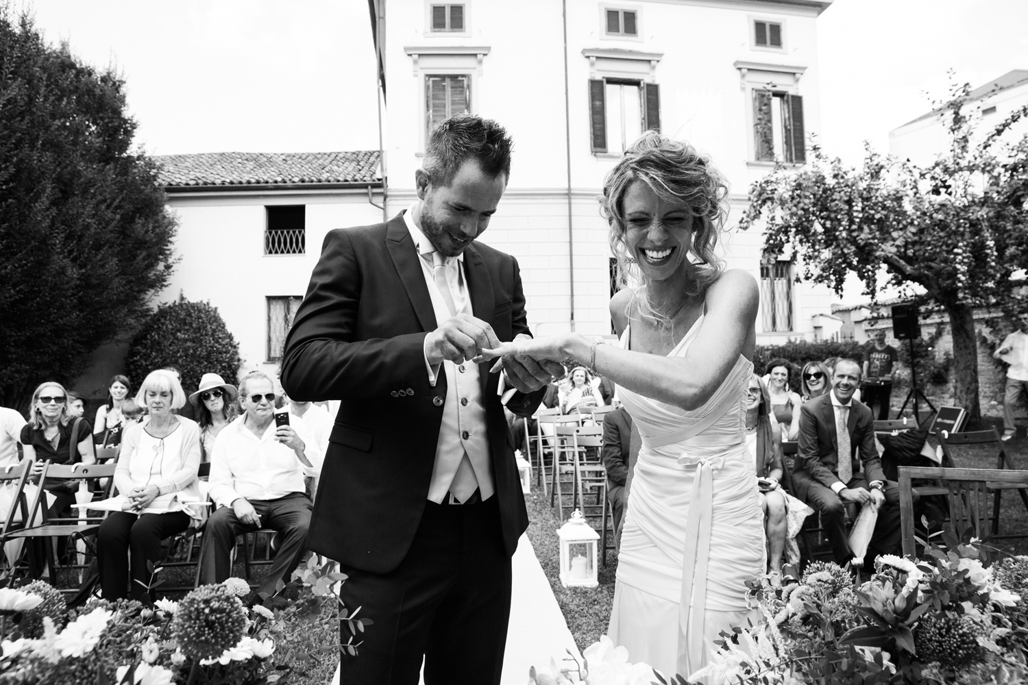 a wonderful rock'n'roll wedding full of love and lust for life