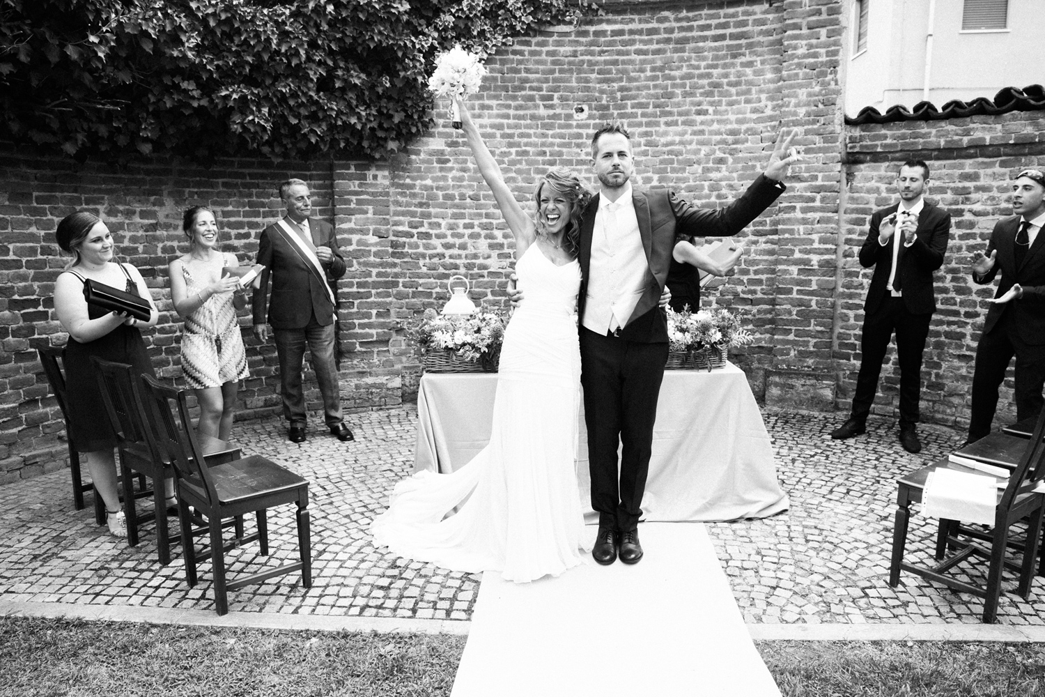 a wonderful rock'n'roll wedding full of love and lust for life