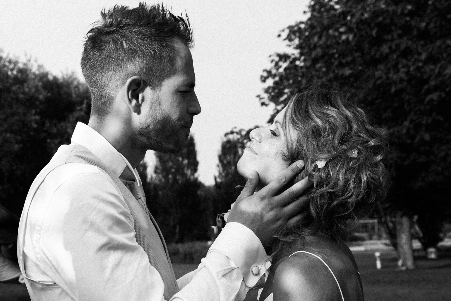 a wonderful rock'n'roll wedding full of love and lust for life