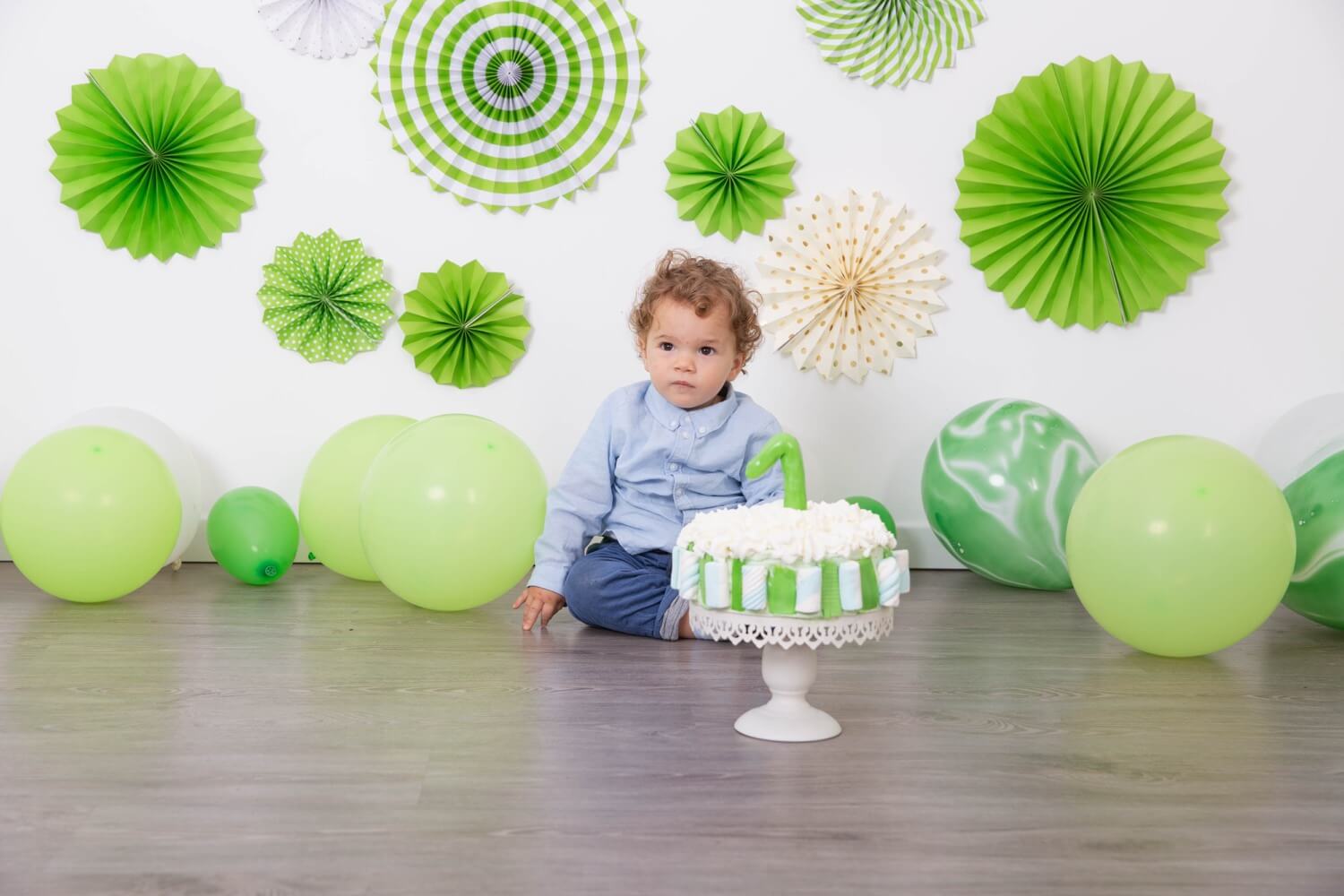 smashing cake