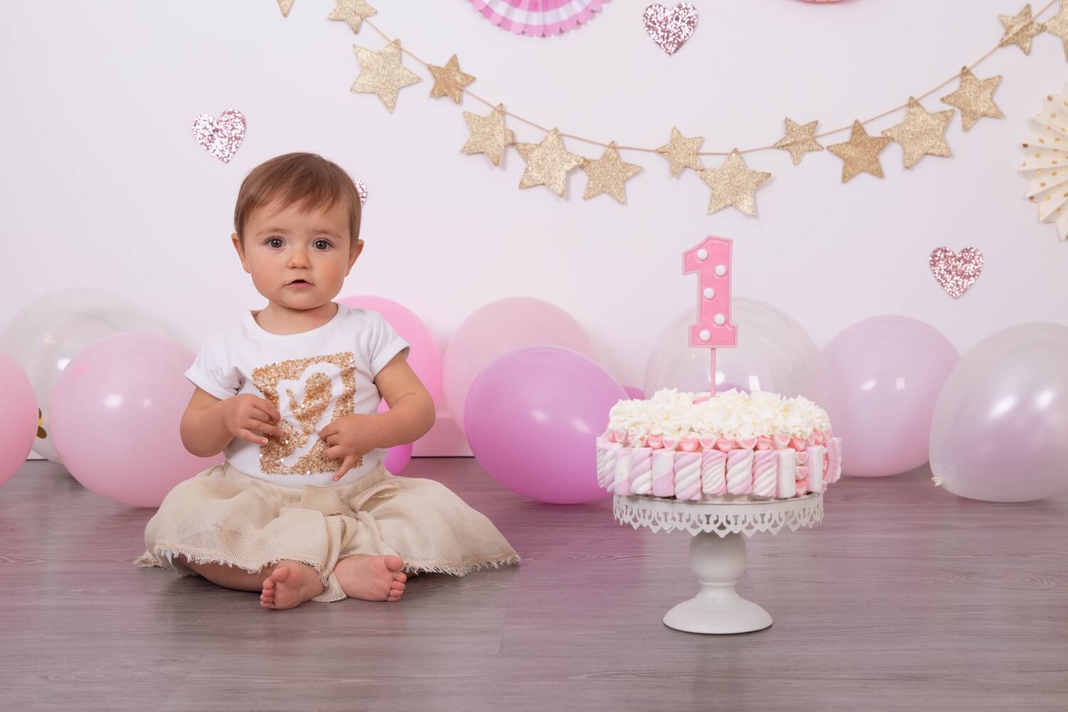 smashing cake
