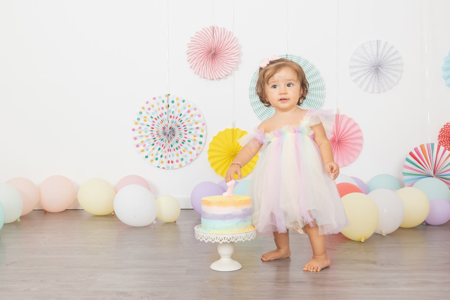 smashing cake