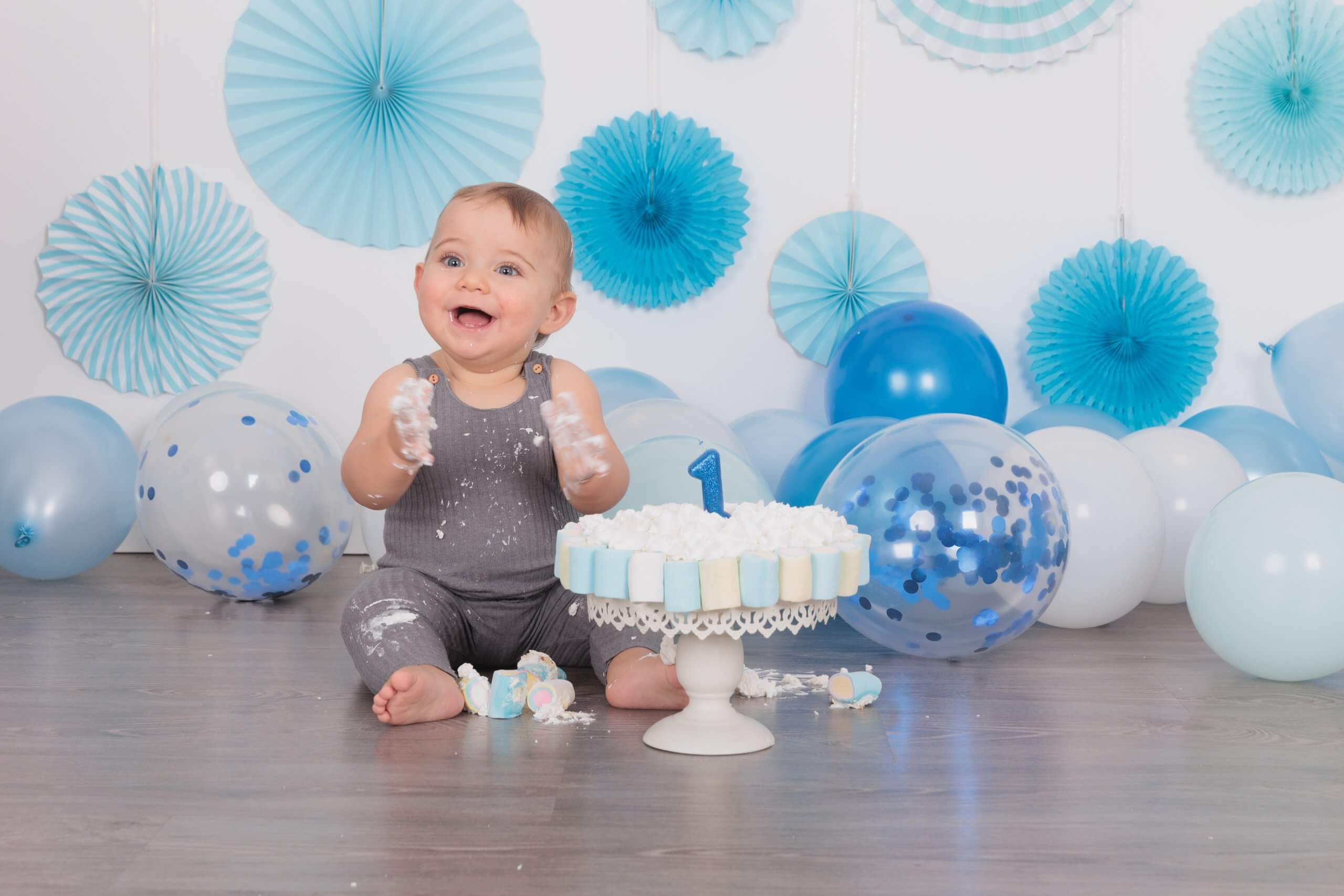 SMASHING CAKE