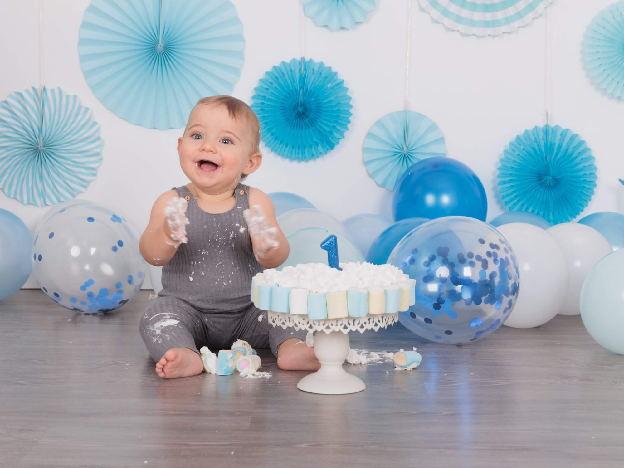 SMASHING CAKE